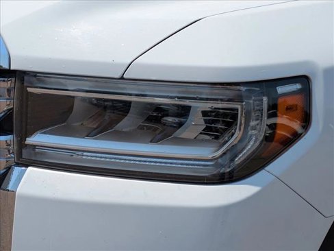 Used 2023 GMC Acadia SLT image 9