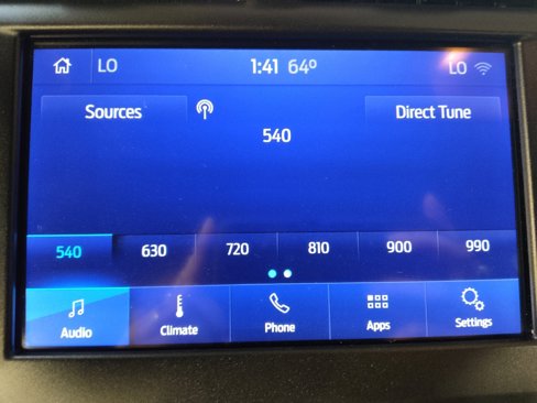 Used 2020 Ford Fusion SE image 25