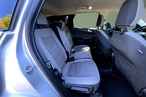 Used 2020 Ford Escape SE image 23