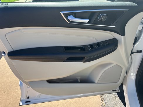 Used 2015 Ford Edge Titanium w/ Equipment Group 302A image 15