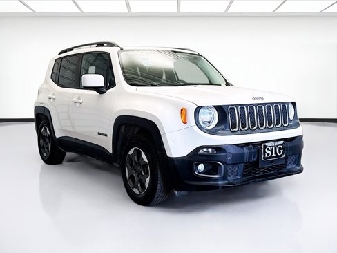 Used 2015 Jeep Renegade Latitude image 3