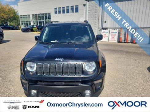 Certified 2019 Jeep Renegade Latitude w/ Cold Weather Group image 1