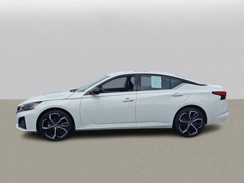 Used 2023 Nissan Altima 2.5 SR image 6