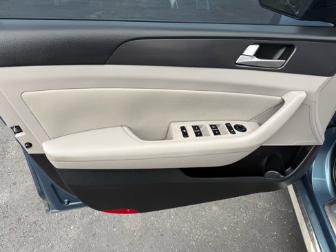 Used 2017 Hyundai Sonata Sport w/ Value Edition Package 02 image 18