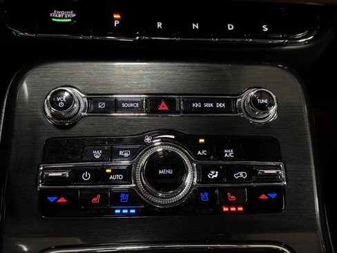 Used 2022 Lincoln Nautilus Reserve image 26