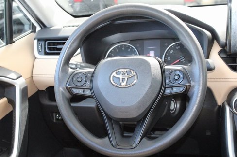 Certified 2021 Toyota RAV4 LE image 26