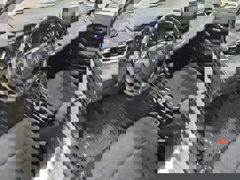 Used 2020 Toyota Corolla LE image 17