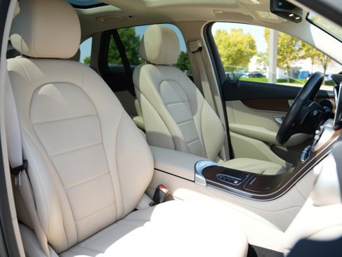 Certified 2022 Mercedes-Benz GLC 300 4MATIC image 41