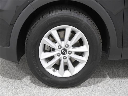 Used 2020 Kia Sorento LX w/ LX I4 Convenience Package image 21