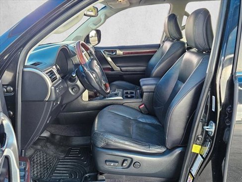 Used 2016 Lexus GX 460 image 18