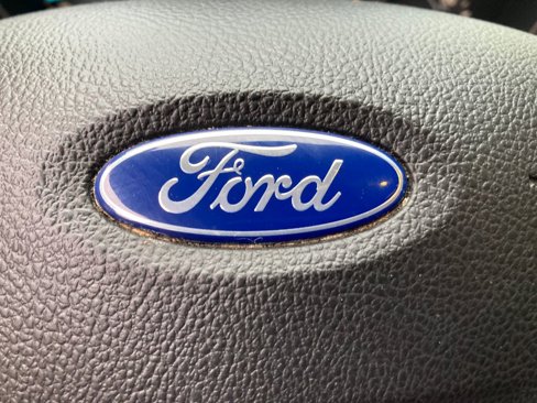 Used 2017 Ford Escape SE w/ SE Leather Comfort Package image 29
