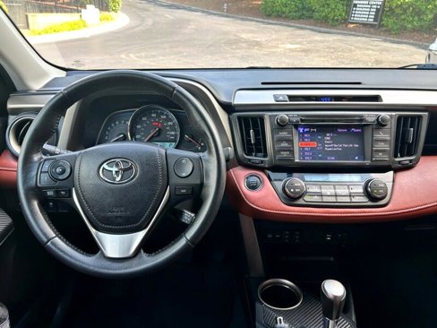 Used 2013 Toyota RAV4 Limited image 17