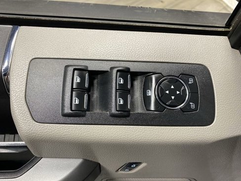 Used 2016 Ford F150 XLT image 26