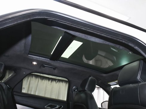 Used 2023 Land Rover Range Rover Velar R-Dynamic S image 59