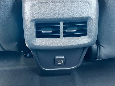 Used 2023 Chevrolet Equinox LS image 23