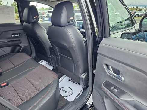 New 2025 Nissan Kicks SR w/ SR Premium Package image 15