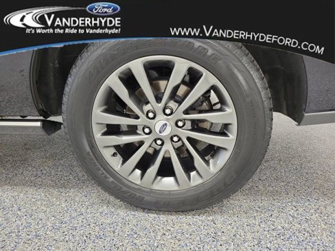 Used 2020 Ford Expedition Max Limited image 5