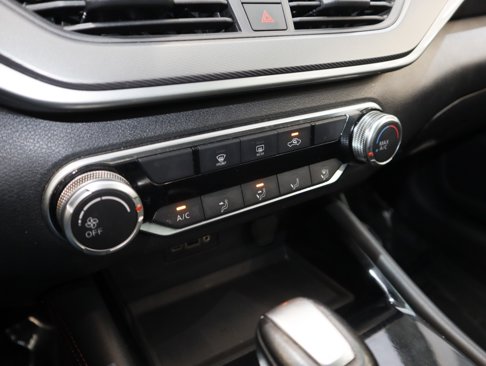 Used 2024 Nissan Altima 2.5 SR image 20
