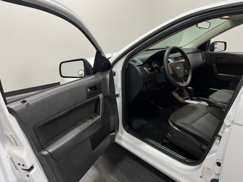 Used 2008 Ford Focus SE image 8