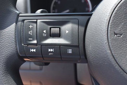 Used 2021 Nissan Rogue S image 18