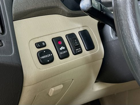 Used 2003 Toyota Highlander V6 image 10