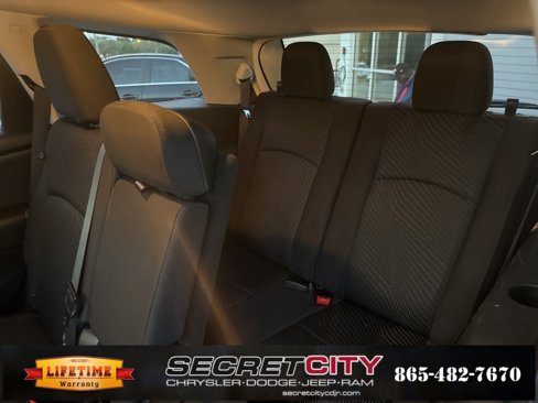 Used 2018 Dodge Journey SE w/ Blacktop Package image 23