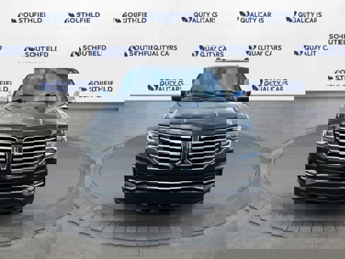 Used 2015 Lincoln Navigator 4WD image 9
