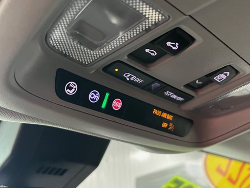 Certified 2022 GMC Terrain SLE w/ Driver Convenience Package image 16