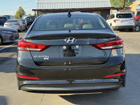 Used 2017 Hyundai Elantra SE image 9