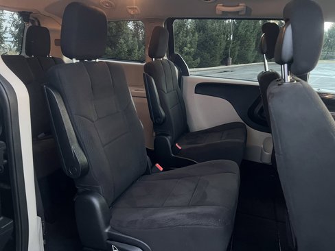 Used 2011 Dodge Grand Caravan Mainstreet w/ PWR Convenience Group image 12