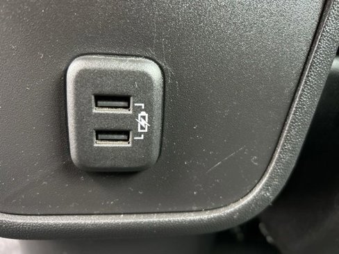 Used 2022 Chevrolet Equinox LS image 26