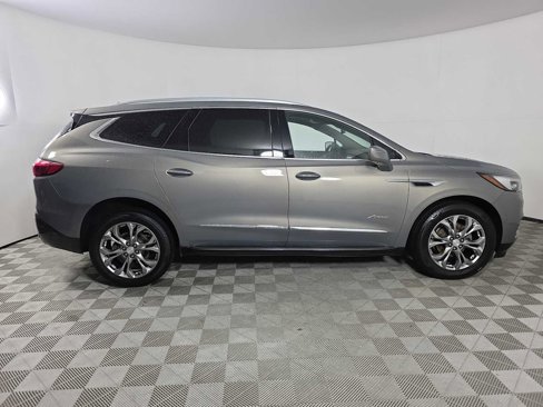 Used 2018 Buick Enclave Avenir w/ Avenir Technology Package image 8