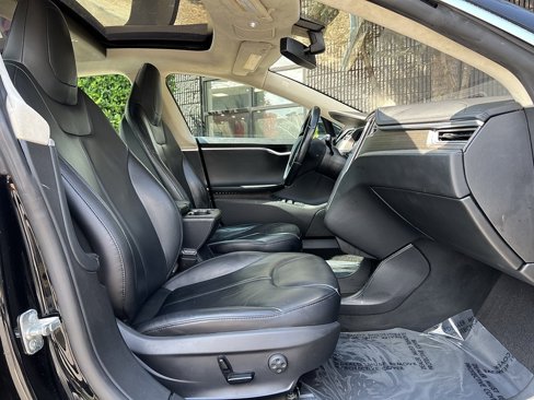 Used 2014 Tesla Model S P85 image 25