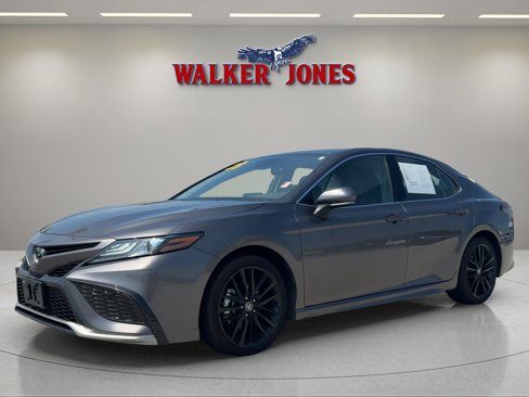 Used 2023 Toyota Camry XSE image 7