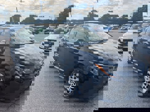 Used 2024 Toyota Corolla LE image 3