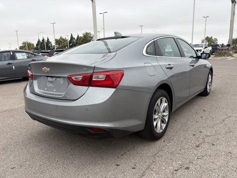 Used 2024 Chevrolet Malibu LT image 4