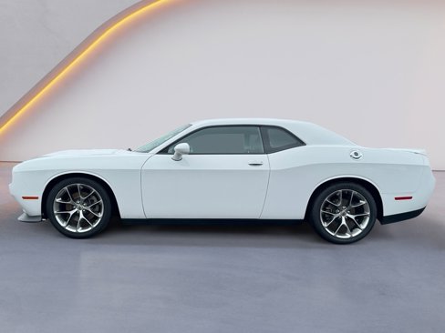 Used 2022 Dodge Challenger GT image 4
