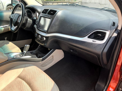 Used 2012 Dodge Journey SXT w/ Safe & Sound Pkg image 9
