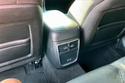 Used 2015 Dodge Charger SXT w/ Driver Confidence Group image 25