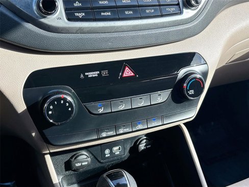 Used 2017 Hyundai Tucson SE image 17