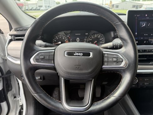 Used 2022 Jeep Compass Limited image 26