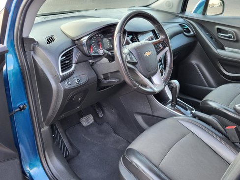 Used 2019 Chevrolet Trax LT w/ Driver Confidence Package image 16