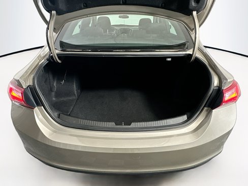 Used 2022 Chevrolet Malibu LT image 27