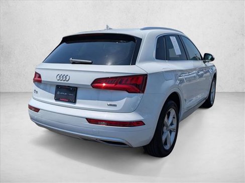 Used 2020 Audi Q5 2.0T Premium w/ Convenience Package image 5