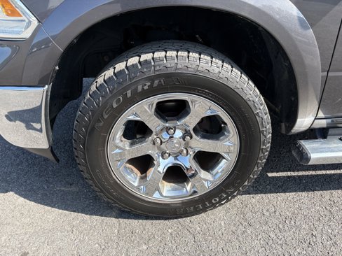 Used 2016 RAM 1500 Laramie w/ Convenience Group image 12