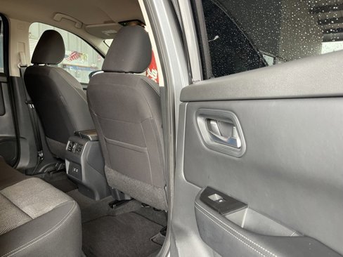 Used 2024 Nissan Rogue SV image 23