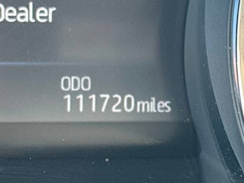 Used 2020 Toyota Camry XLE image 15
