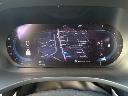 Used 2022 Volvo XC60 B5 Momentum w/ Advanced Package image 19