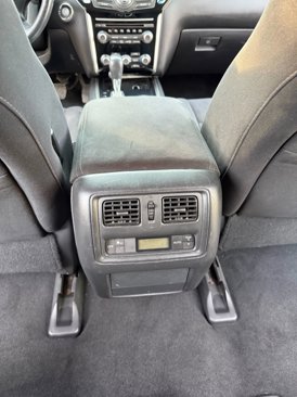 Used 2014 Nissan Pathfinder SV image 29