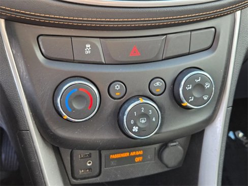 Used 2018 Chevrolet Trax LT w/ LT Convenience Package image 22